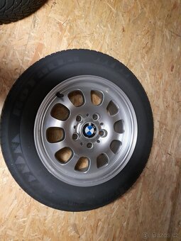 BMW alu kola, zimní pneu 195/65R15 - 3