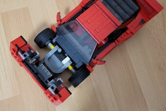 LEGO® Creator Expert 10248, Ferrari F40 - 3