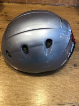 Lyžařská helma Salomon, brýle Salice zdarma - 3