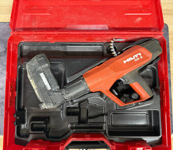 Prachom poháňaná klincovačka Hilti DX 6 MX so zásobníkom - 3