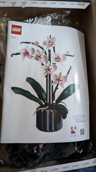 LEGO Botanicals Orchidej - 3