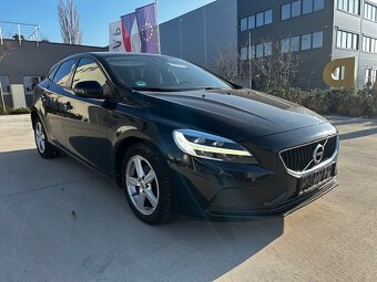 Volvo V40 D2 2.0, 2017, full LED, navi,ZÁRUKA - 3