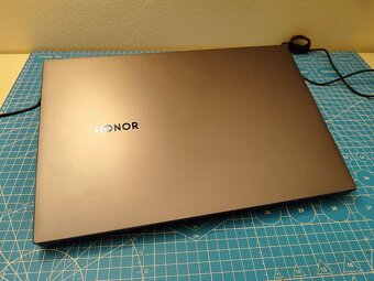 Zanovni Honor MagicBook 14 Ryzen 5 8/256GB - 3