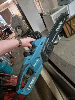 Motorová pila Makita na elektřinu - 3