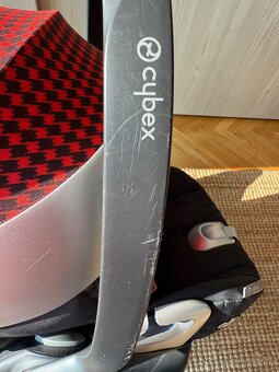 Vajíčko cybex cloud Z i-Size Rebellious + otočná Base Z - 3