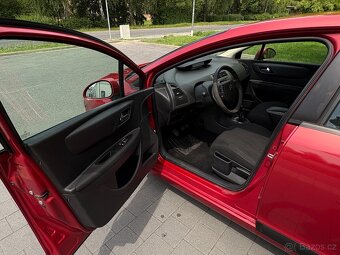 Citroen C4 r.2009. Nové STK, klimatizace 131000km - 3