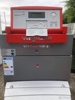 Prodám litinový kotel na olej 18 - 20  Kw - 3