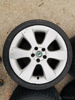 Originál alu Škoda Superb 2, zánovní 225/40 R18 - 3