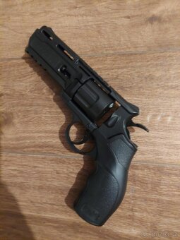 Vzduchový revolver Umarex UX Tornado 4,5mm - 3