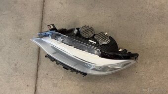 Adaptive xenon světlo levé BMW F22 / F23 / F87 - 3