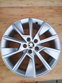 Kamiq ALU disky BRAGA 17 - 3