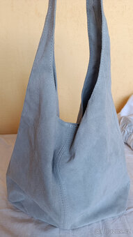 Šedá kožená kabelka zn. Roberta - 3