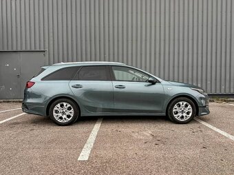 Kia Ceed SW 1.5 T-GDi Silver A/T - 3