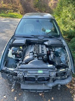 BMW e39 díly - 3