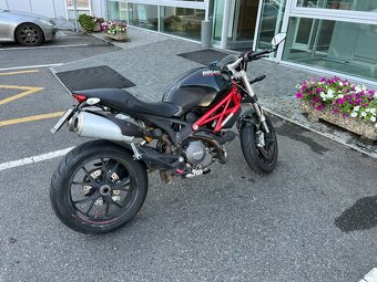 Ducati Monster 796 - 3