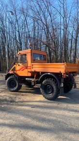Mercedes-Benz Unimog U 130 - 3