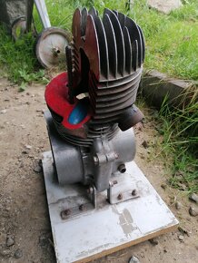 Jawa ČZ kývačka 125, 175 - 3