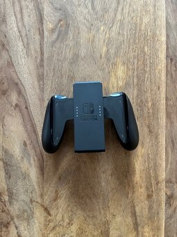 Nintendo Switch Oled model s kompletním vybavením - 3