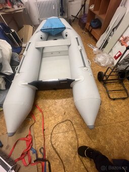 Nafukovaci clun Zodiac Typhoon 305cm jako novy - 3