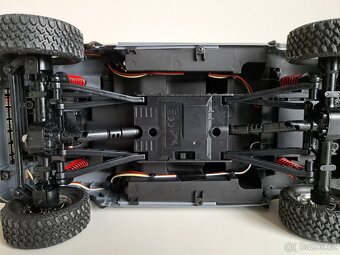 RC AUTO 4x4 Jeep Cherokee 1:12 - 3