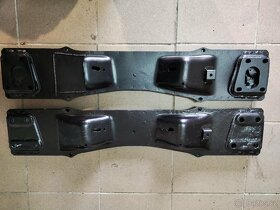 Příčka pod převodovku Nissan Patrol Y60/Y61 - 3