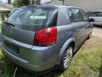 Oel Signum 1,9 TDCi 110 kW - 3