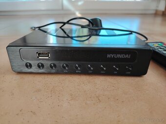 Televize Samsung 40" + set top box - 3