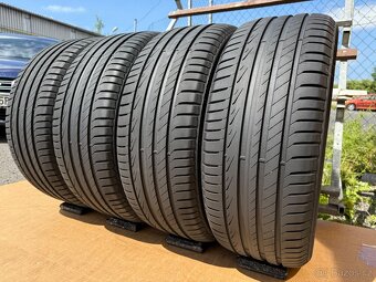 Zánovní letní pneu 235/45/18 Pirelli Cinturato P7 VOL - 3