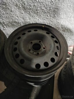 Prodám sadu plechových disků na Opel Corsa atd - 3