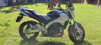 SUZUKI GSR600 - 3