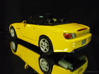 Honda S2000 Maisto 1/18 - 3