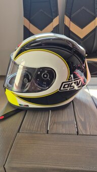 Helma AGV GP-PRO velikost L replika Valentino Rossi - 3
