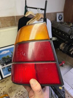 Zadní světlo BMW E34 TOURING - 3