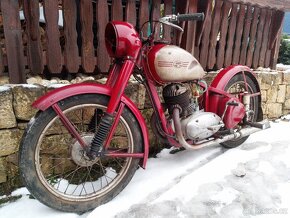 Jawa 250 pérák - 3