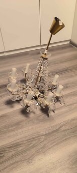 Skleněný lustr - 3