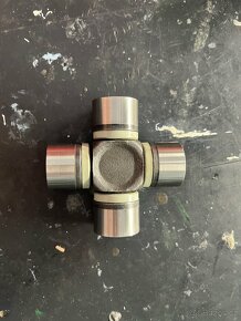 Kříž/ kloub kardanu iveco daily maxi - 3