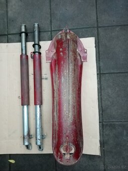Malá kývačka Jawa-ČZ,  blatník, přední vidlice - 3