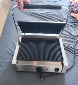 Elektrický kontaktní gril Horeca Select GPG 1001 - 3