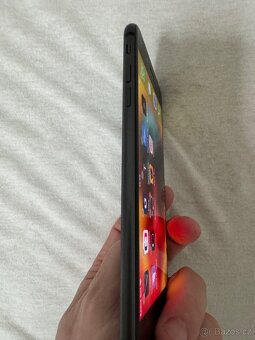 iPhone 8 Plus, 256GB, černý - 3