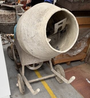 Stavební míchačka (16160.) - 3