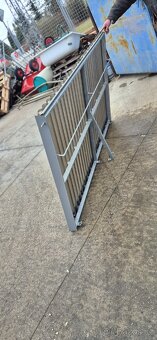 Zastřešení vchodu - 3