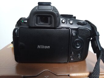 Nikon D5100 - 3