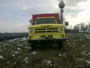 Dodge W300 Mowag hasič prodám - 3