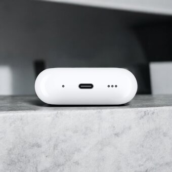 AirPods Pro (2. generace) MagSafe nabíjecí pouzdro USB-C - 3