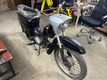 Jawa pionýr 20 - 3