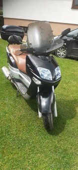 Prodám Yamaha Versity 300 r.v.2004 - 3