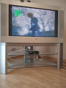 Sony WEGA Trinitron - 3
