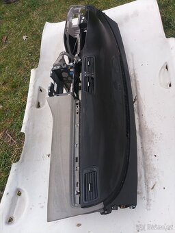 Prodám palubní desku Volkswagen Passat b6 - 3