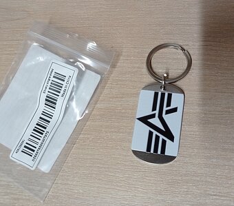 NOVÝ přívěsek na klíče Alpha Industries - 3