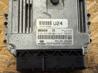ŘÍDICÍ JEDNOTKA MOTORU 1.7 CRDI HYUNDAI I40 0281018050 - 3
